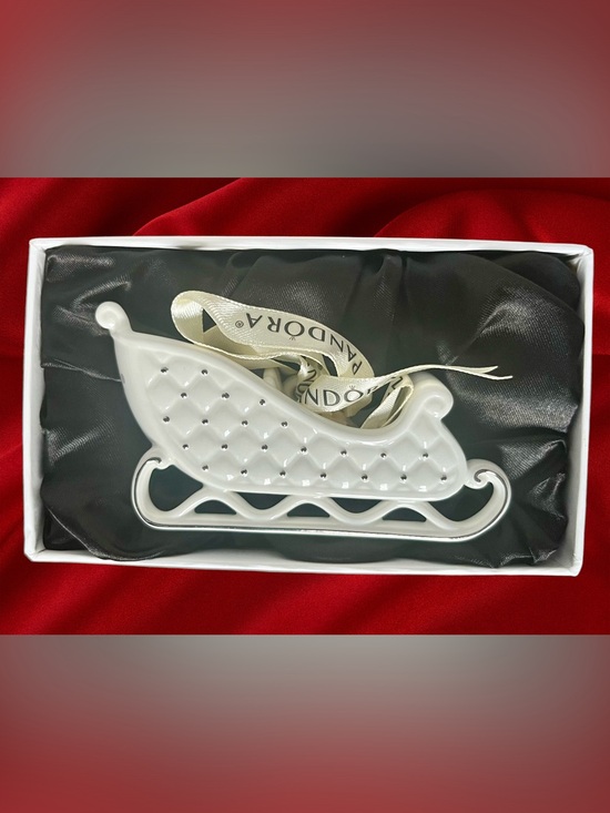 NEW Pandora 2014 Limited Edition Unforgettable Moments Porcelain Sleigh Ornament main image 5